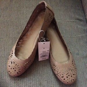 Mossimo flats